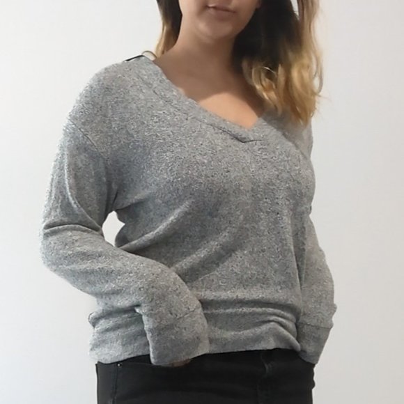 H&M relaxed grey sweater size S - Picture 2 of 5